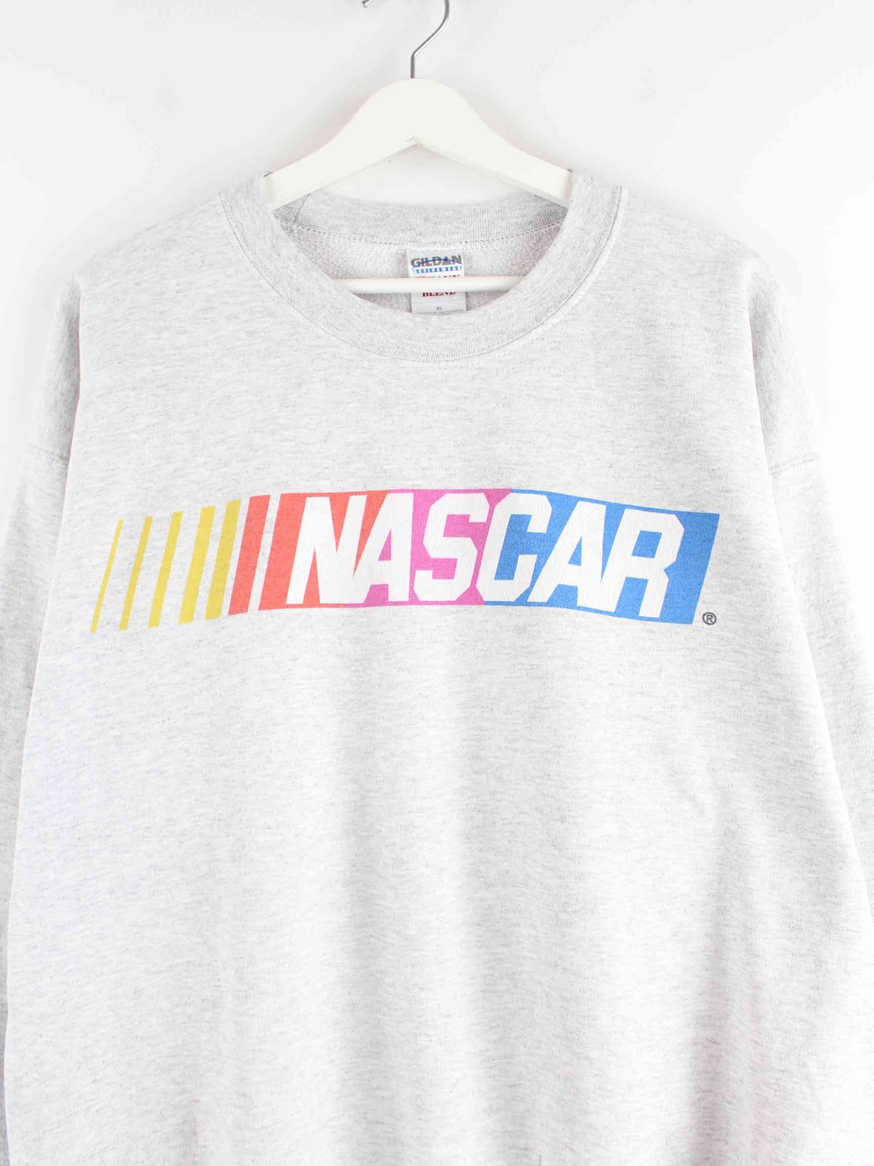Gildan y2k Nascar Print Sweater Grau XL (detail image 1)