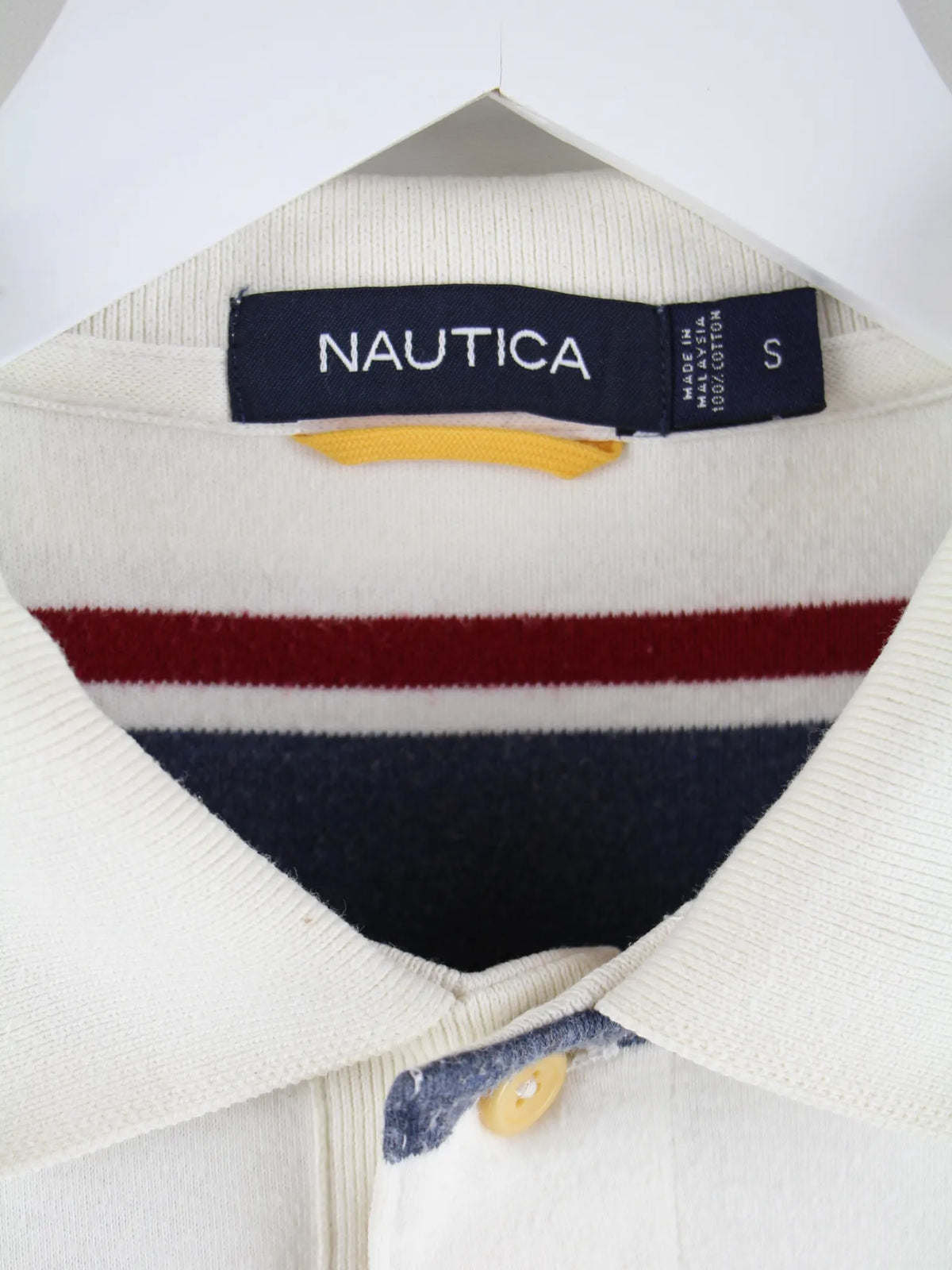 Nautica Polo Weiß S – Detailansicht Vorderseite