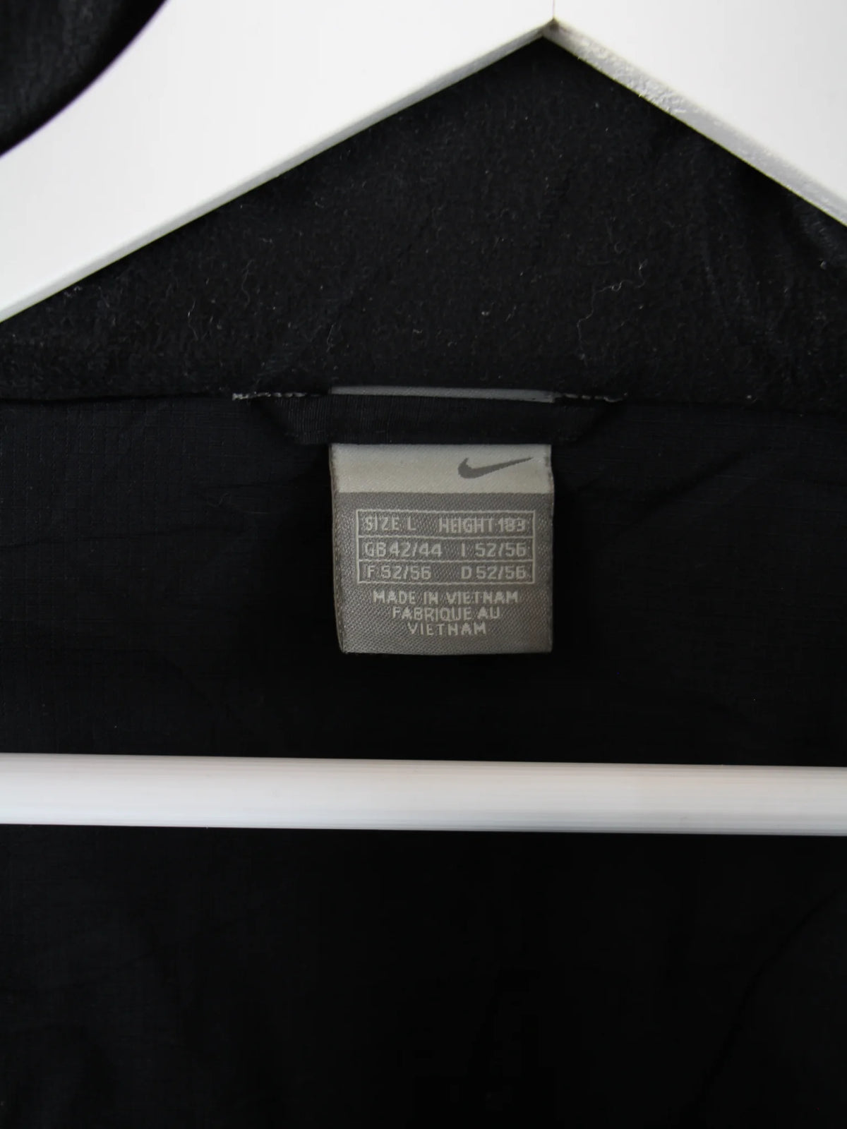 Nike Jacke Schwarz L – Etikett