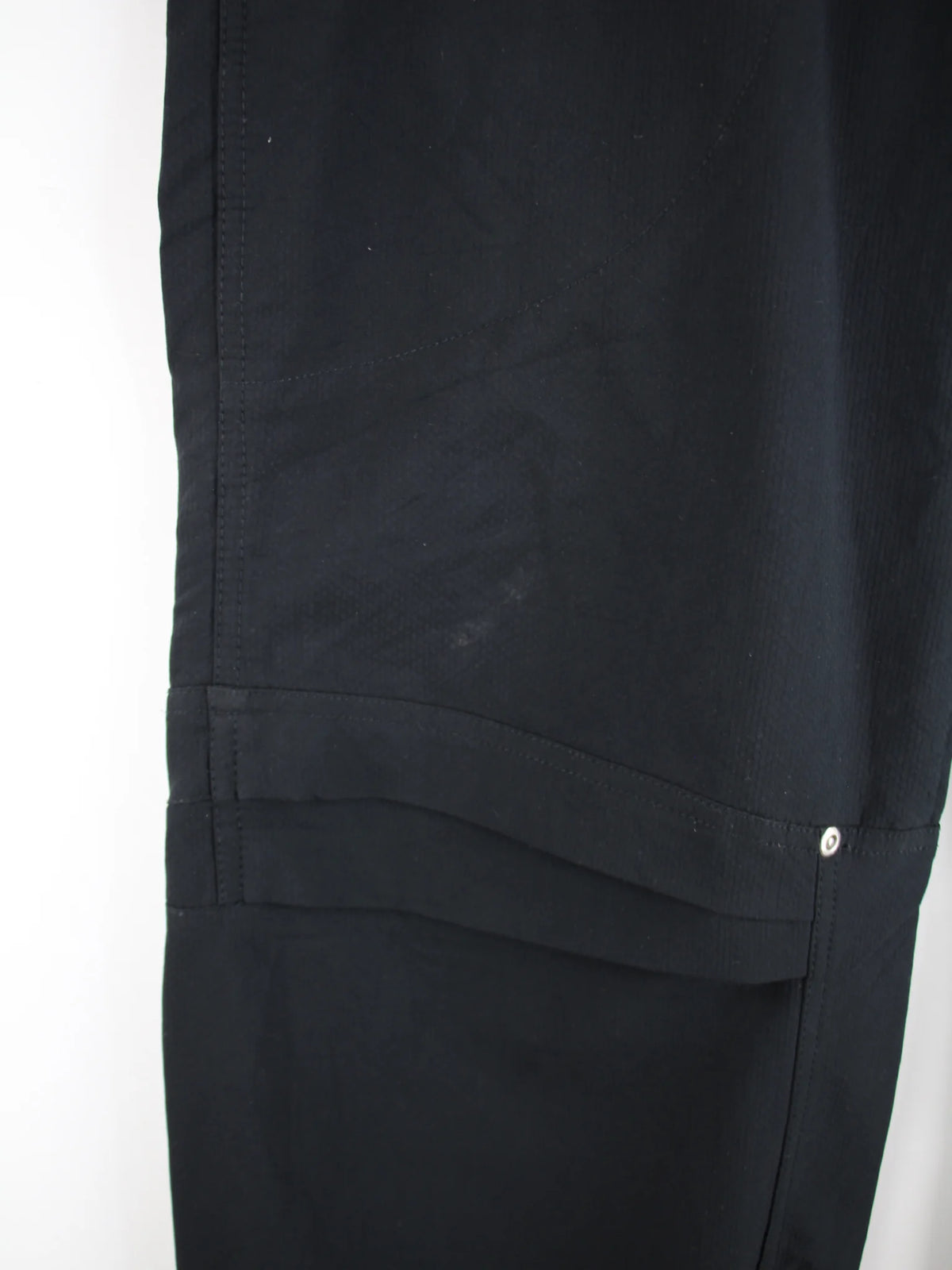 Nike Jogginghose Schwarz S – Detailansicht Vorderseite