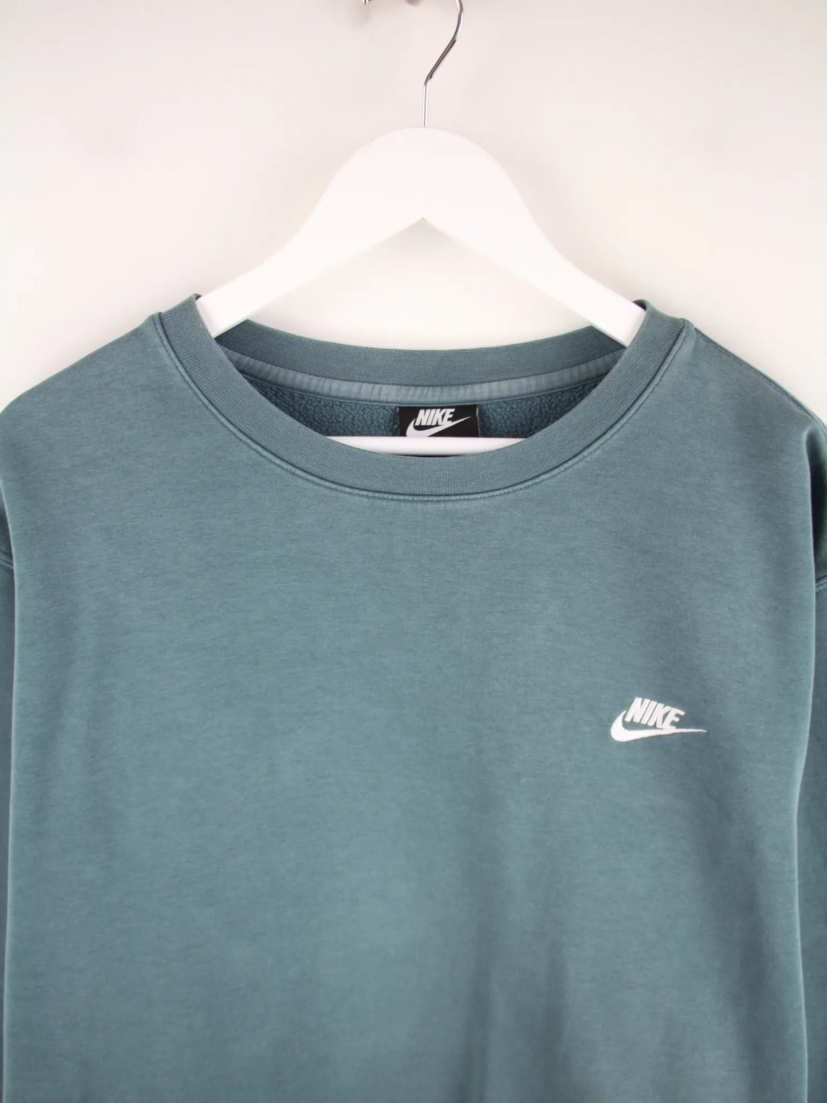Nike Sweater Türkis XXL – Detailansicht Vorderseite