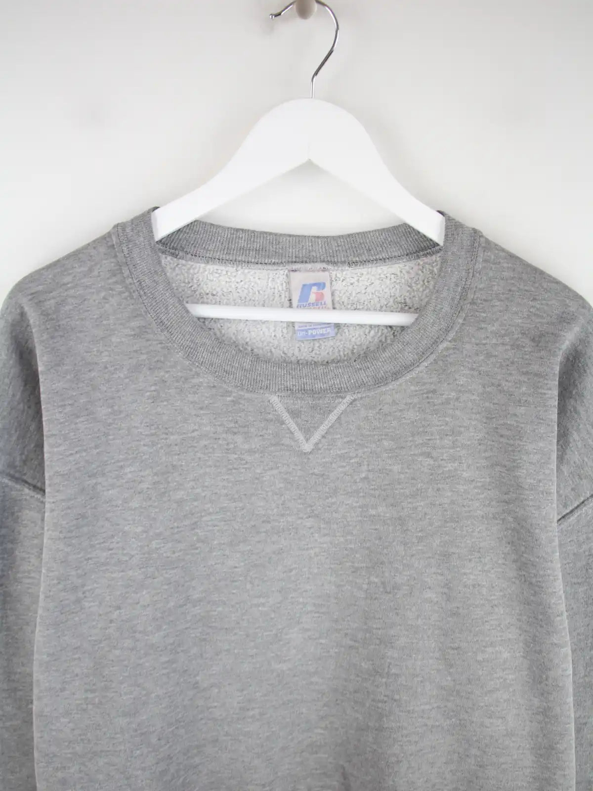 Russell Athletic Sweater Grau XXL – Detailansicht Vorderseite