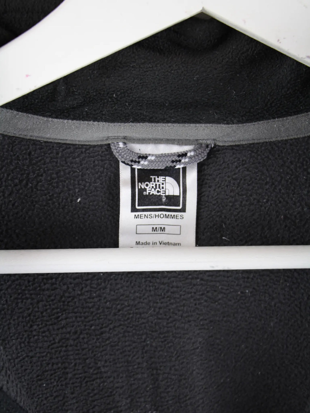 The North Face Fleece Grau M – Etikett