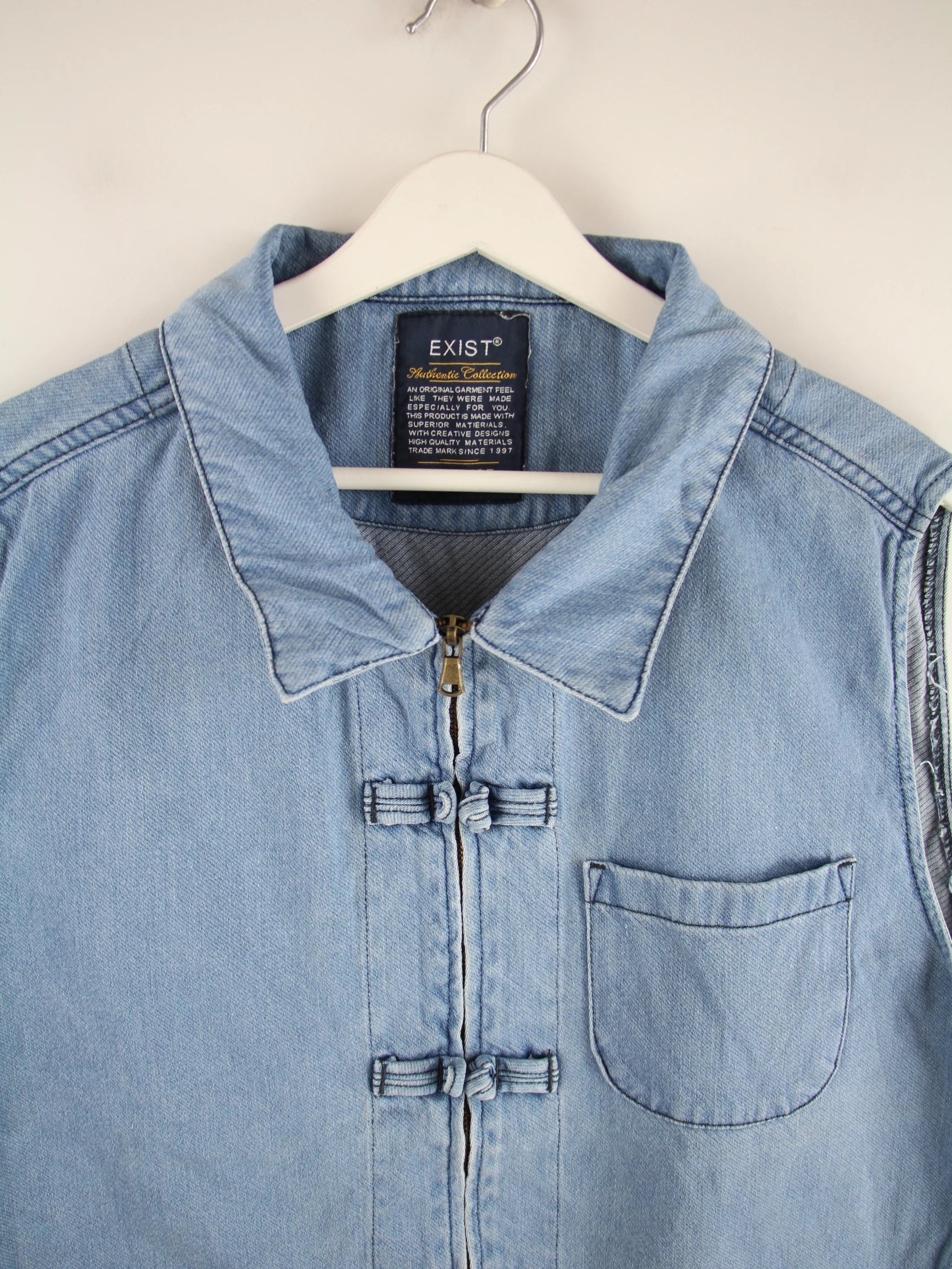 Vintage Weste Blau XXL – Detailansicht Vorderseite