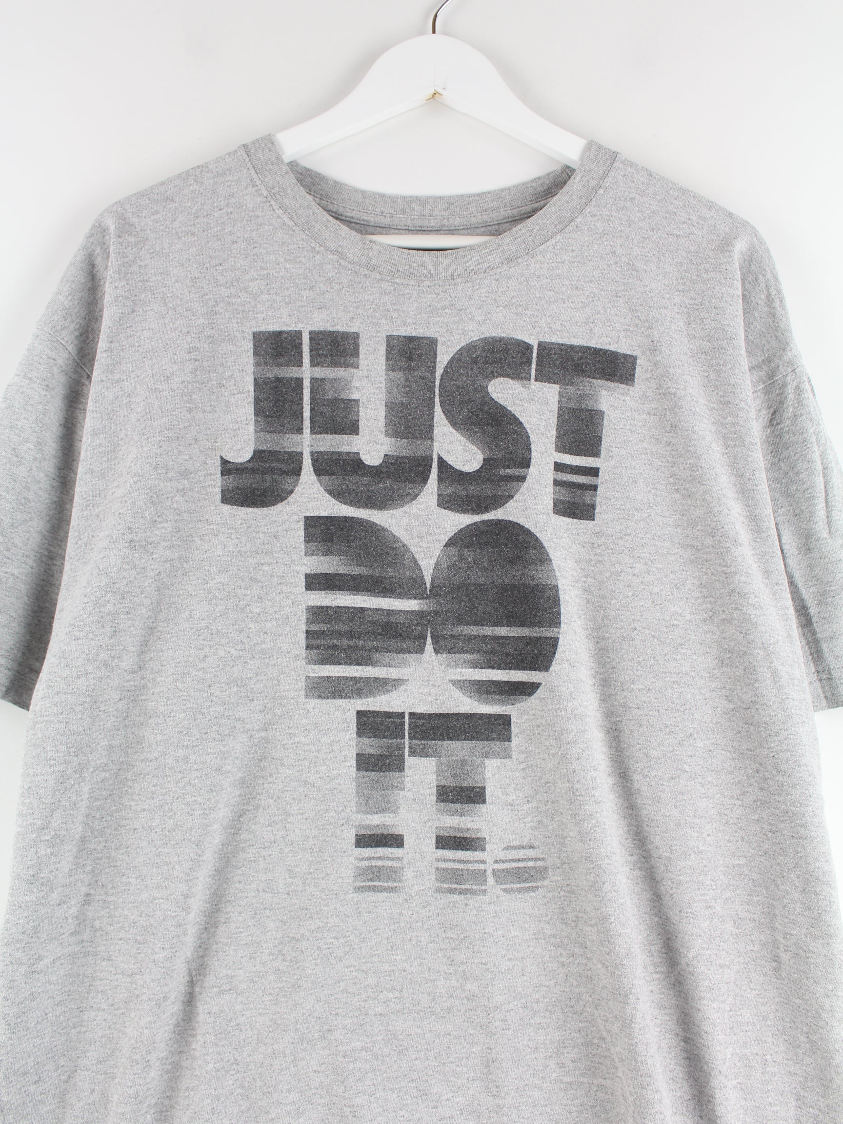 Nike just do it t shirt grey best sale