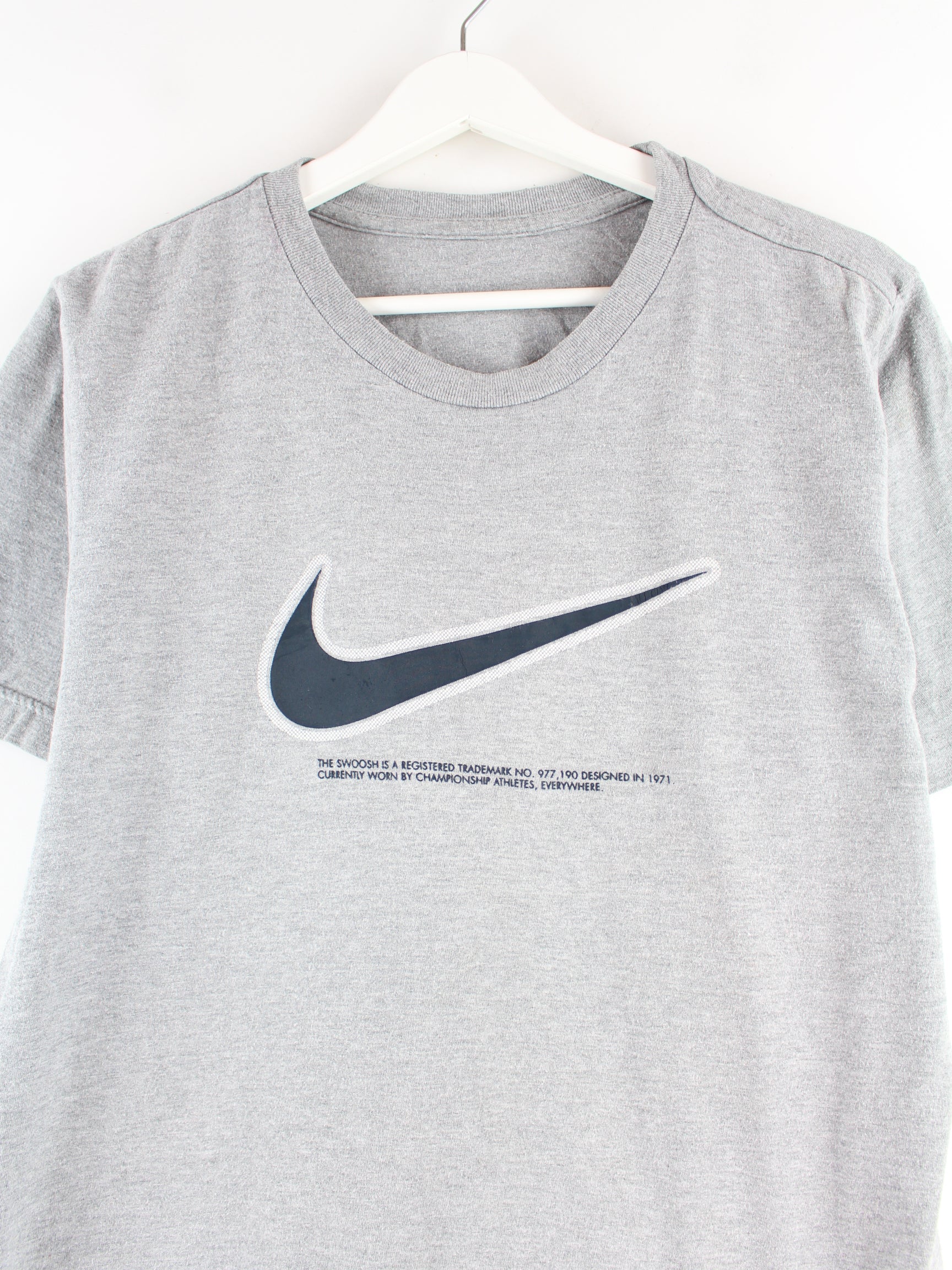 nike big swoosh t shirt vintage