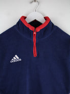 Adidas Fleece Blau M – Detailansicht Vorderseite