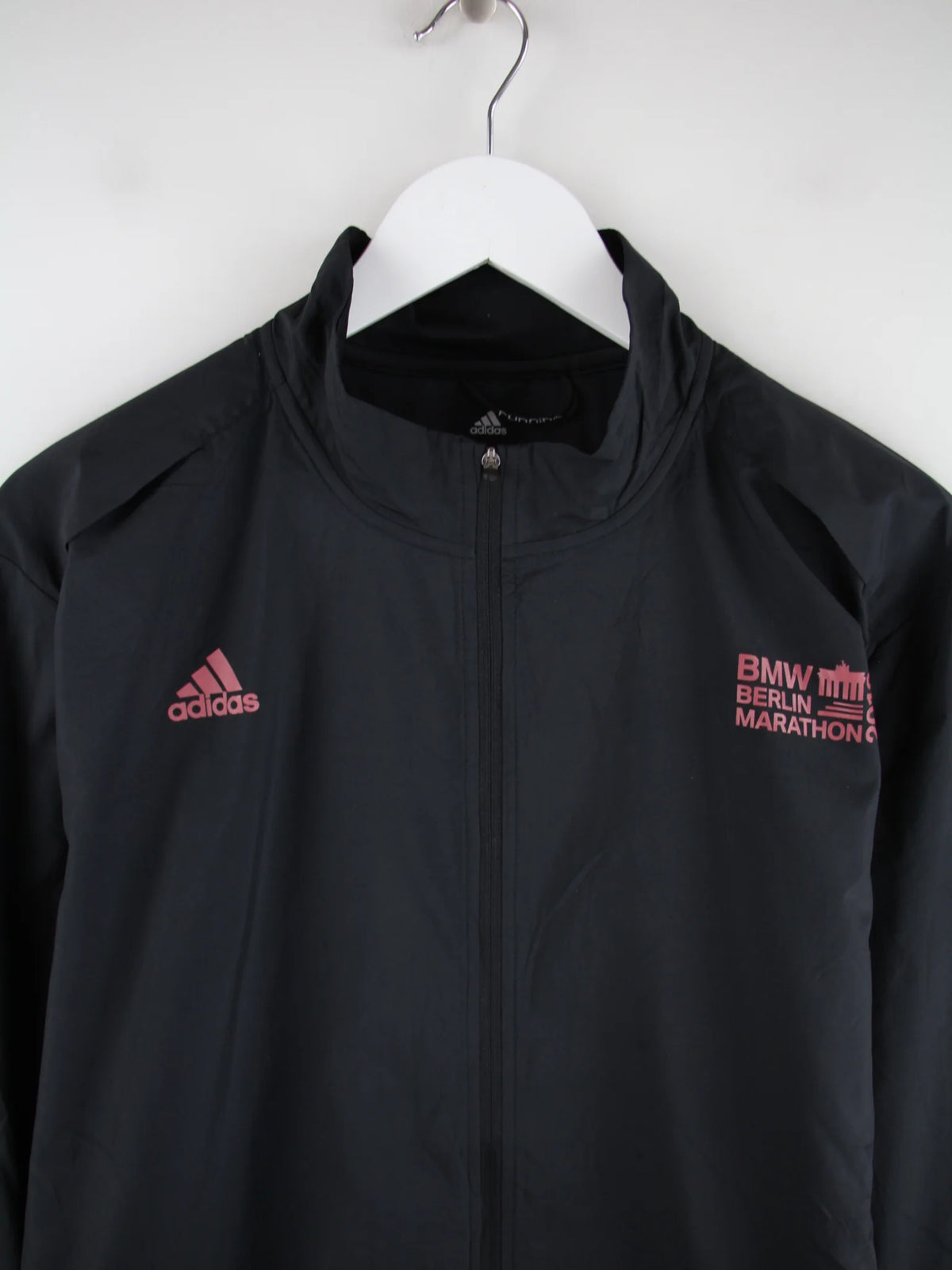 Adidas Leichte Jacke Schwarz L – Detailansicht Vorderseite