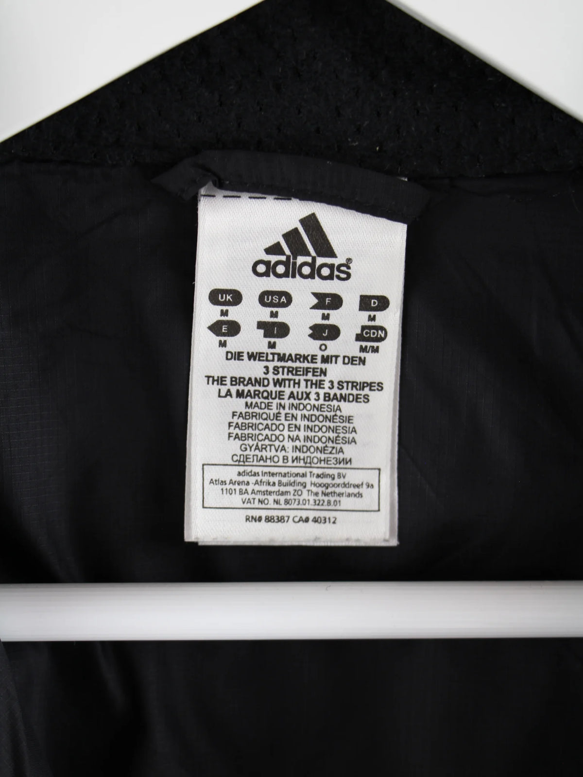 Adidas Leichte Jacke Schwarz M – Etikett