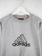 Adidas Sweater Grau XL – Detailansicht Vorderseite