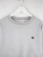 Champion Sweater Grau L – Detailansicht Vorderseite