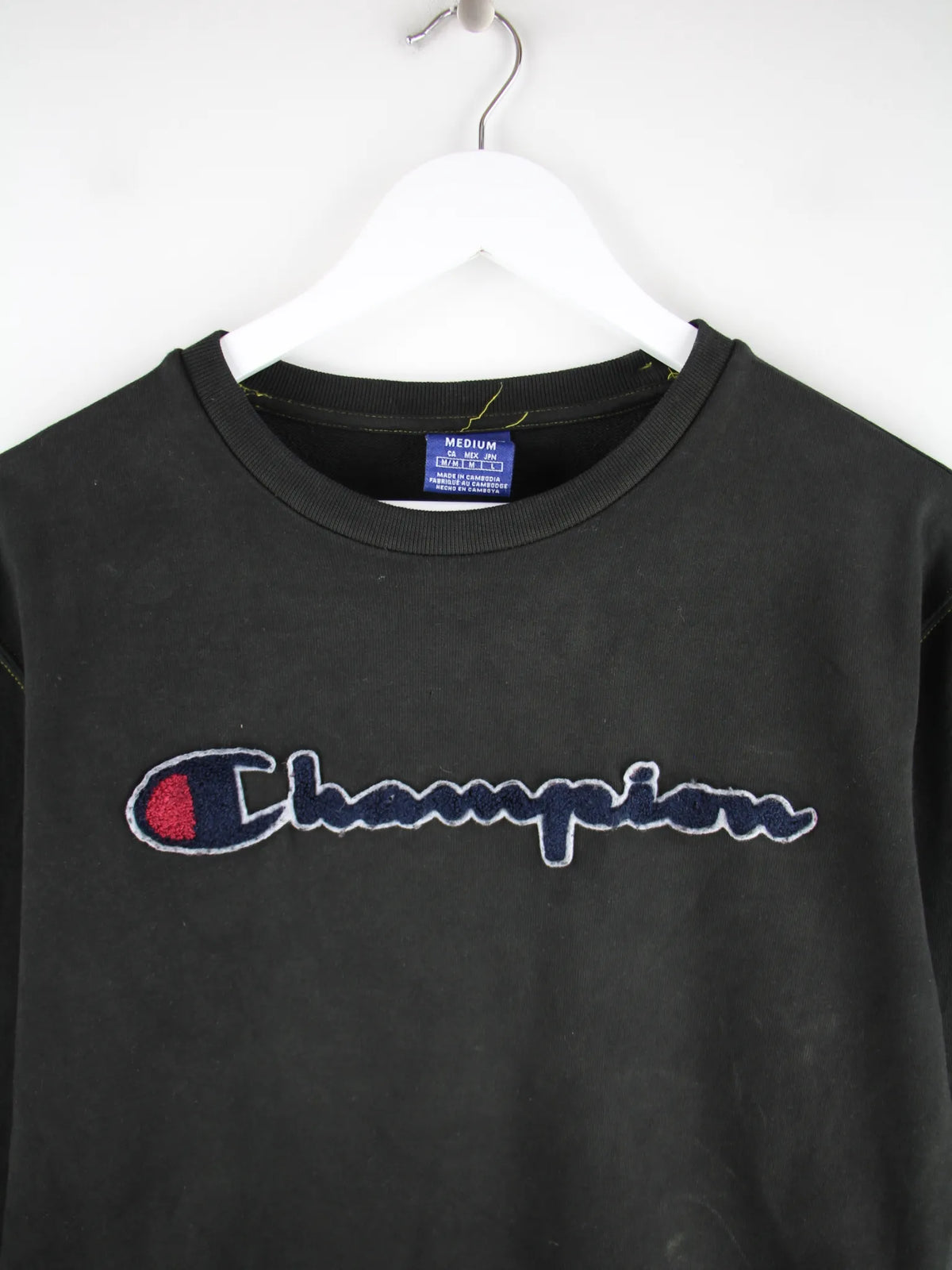 Champion Sweater Grau M – Detailansicht Vorderseite