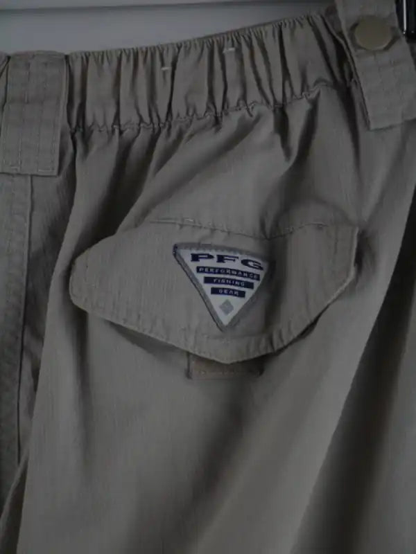 Columbia Track Pants Beige M – Detailansicht Vorderseite