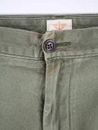 Dockers Hose Olive – Etikett