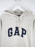 GAP Fleece Grau XL – Detailansicht Vorderseite