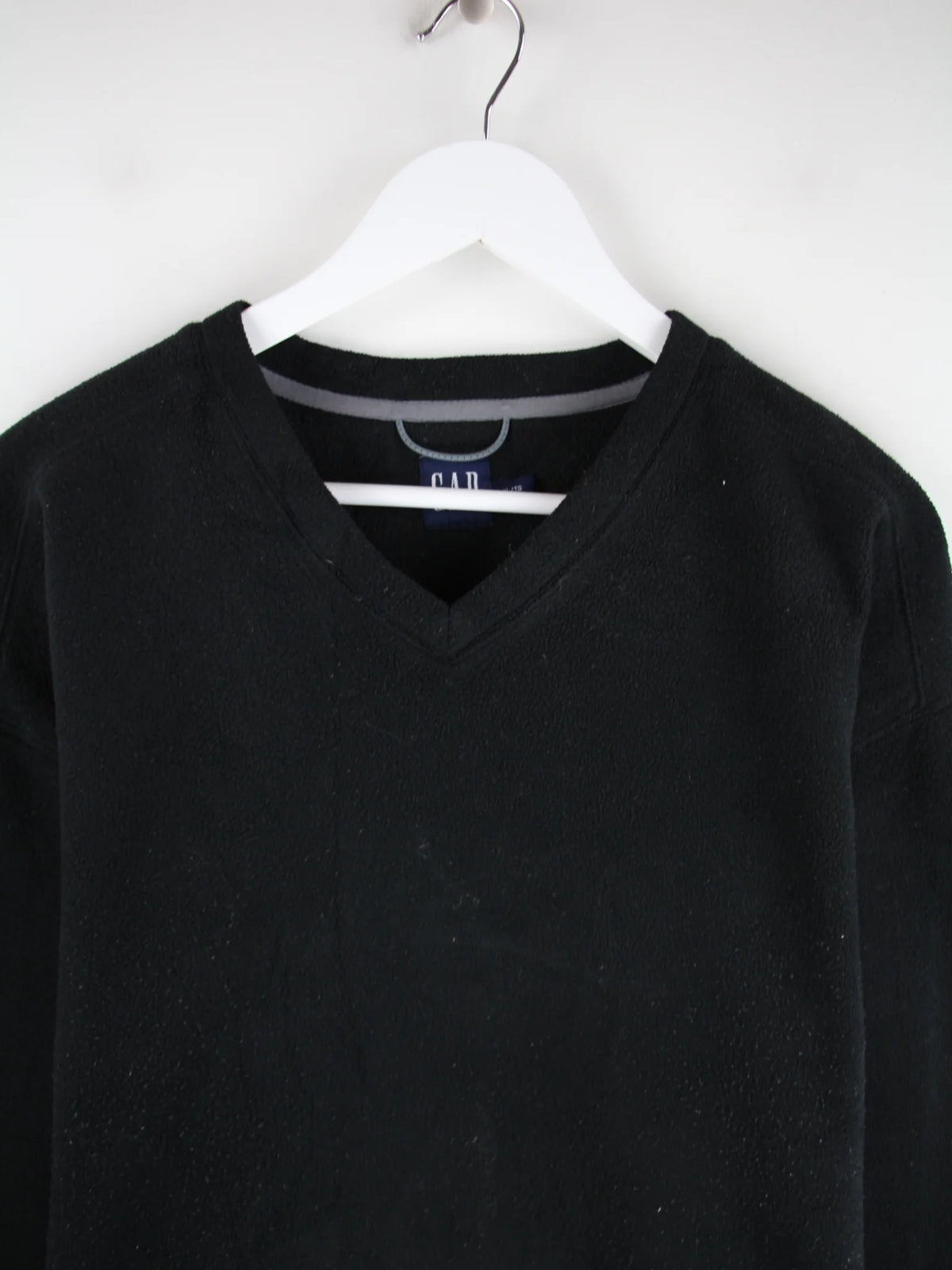 GAP Fleece Schwarz XL – Detailansicht Vorderseite