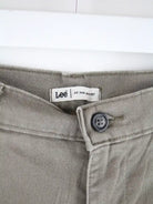 Lee Hose Olive – Detailansicht Vorderseite