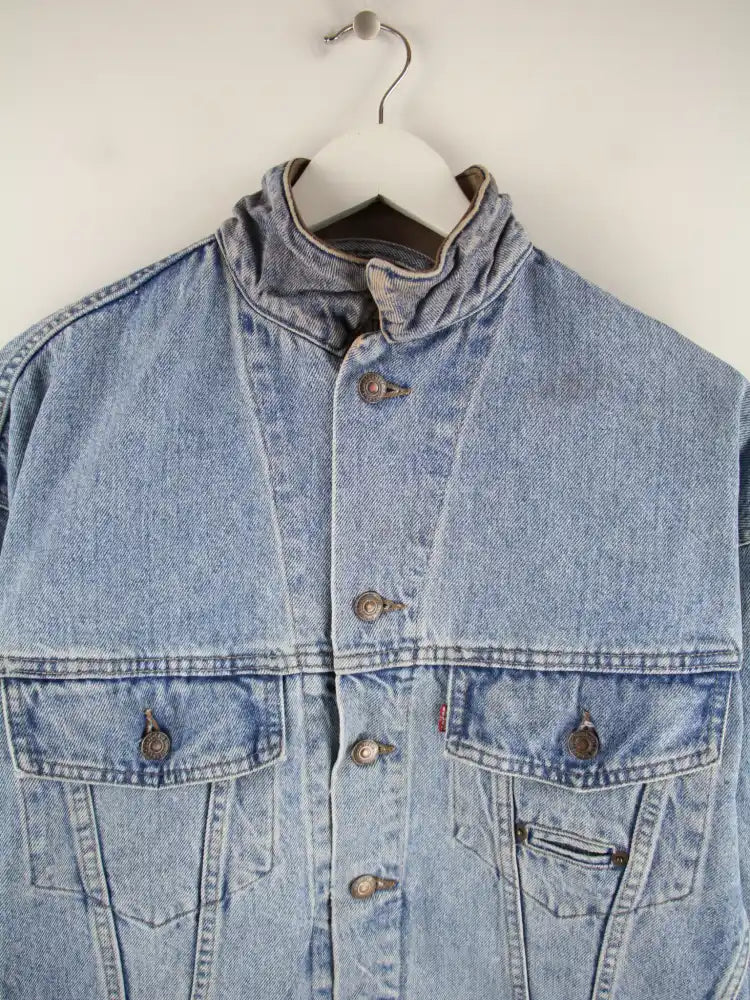Levi's Jeansjacke Blau M – Detailansicht Vorderseite