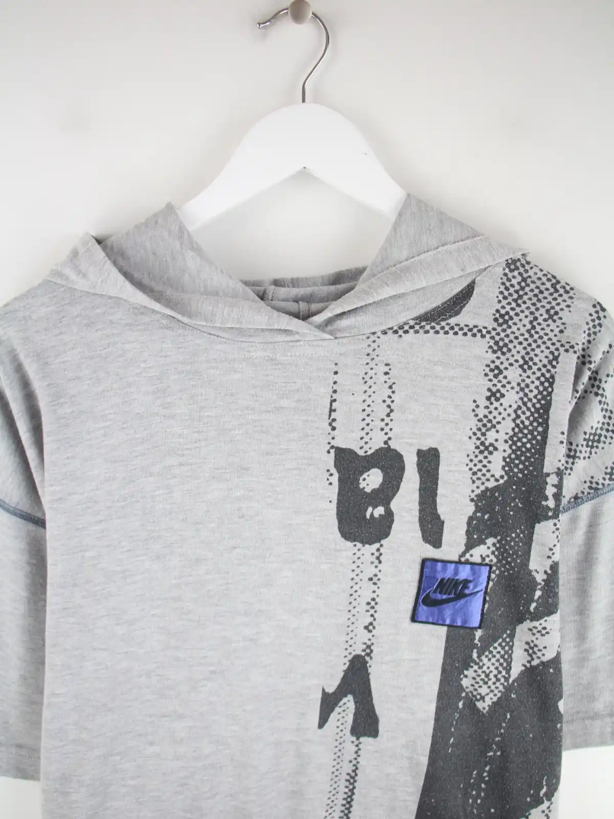 Nike Hoodie Grau XL – Detailansicht Vorderseite