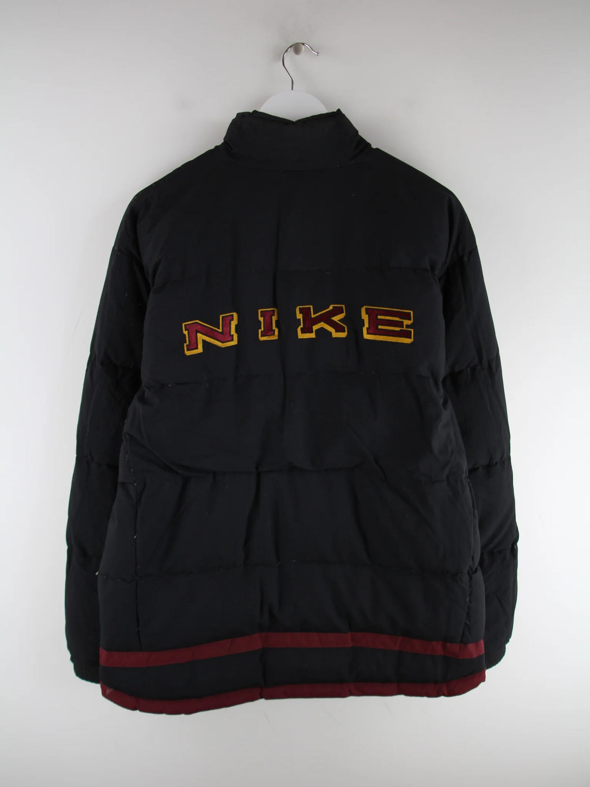 Nike Jacke Rot M – Etikett