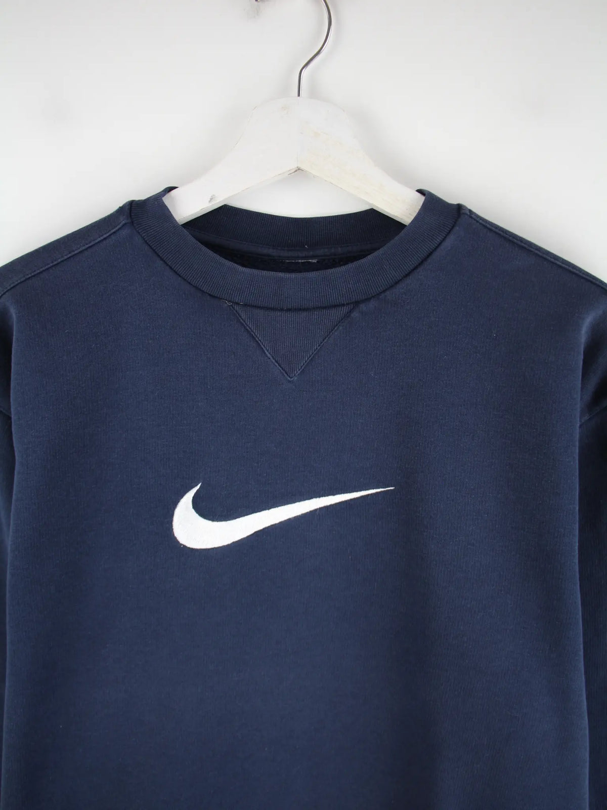 Nike Sweater Blau M – Detailansicht Vorderseite