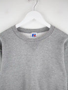 Russell Athletic Sweater Grau M – Detailansicht Vorderseite