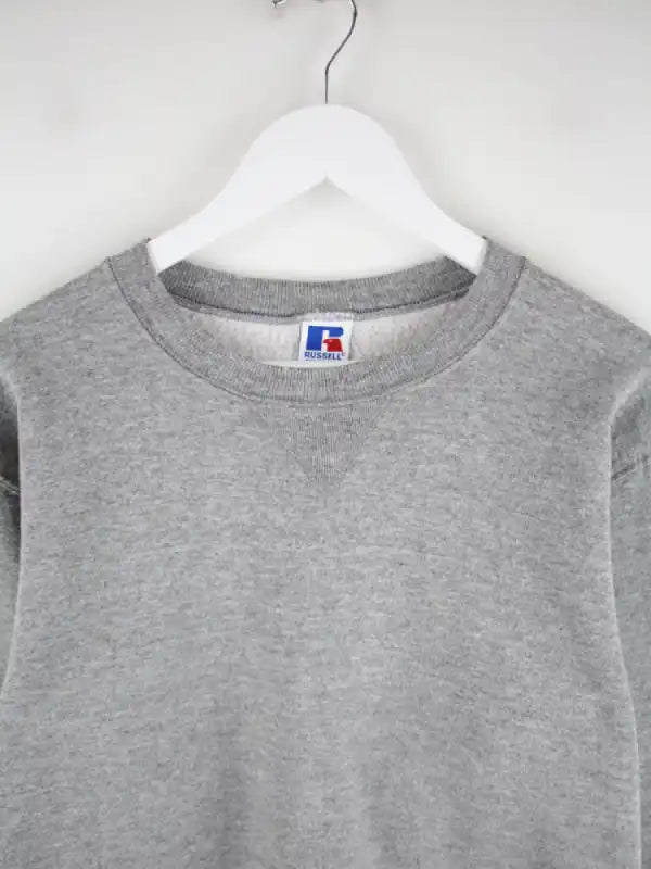 Russell Athletic Sweater Grau M – Detailansicht Vorderseite