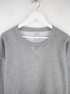 Russell Athletic Sweater Grau XXL – Detailansicht Vorderseite