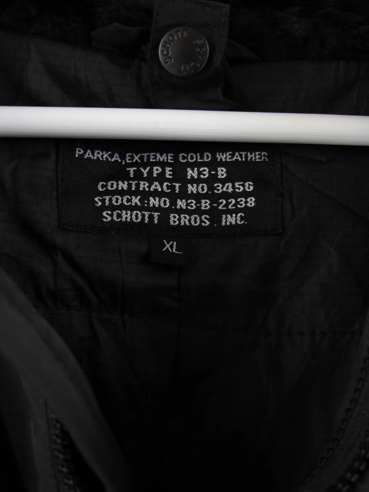 Schott Jacke Schwarz XL – Etikett