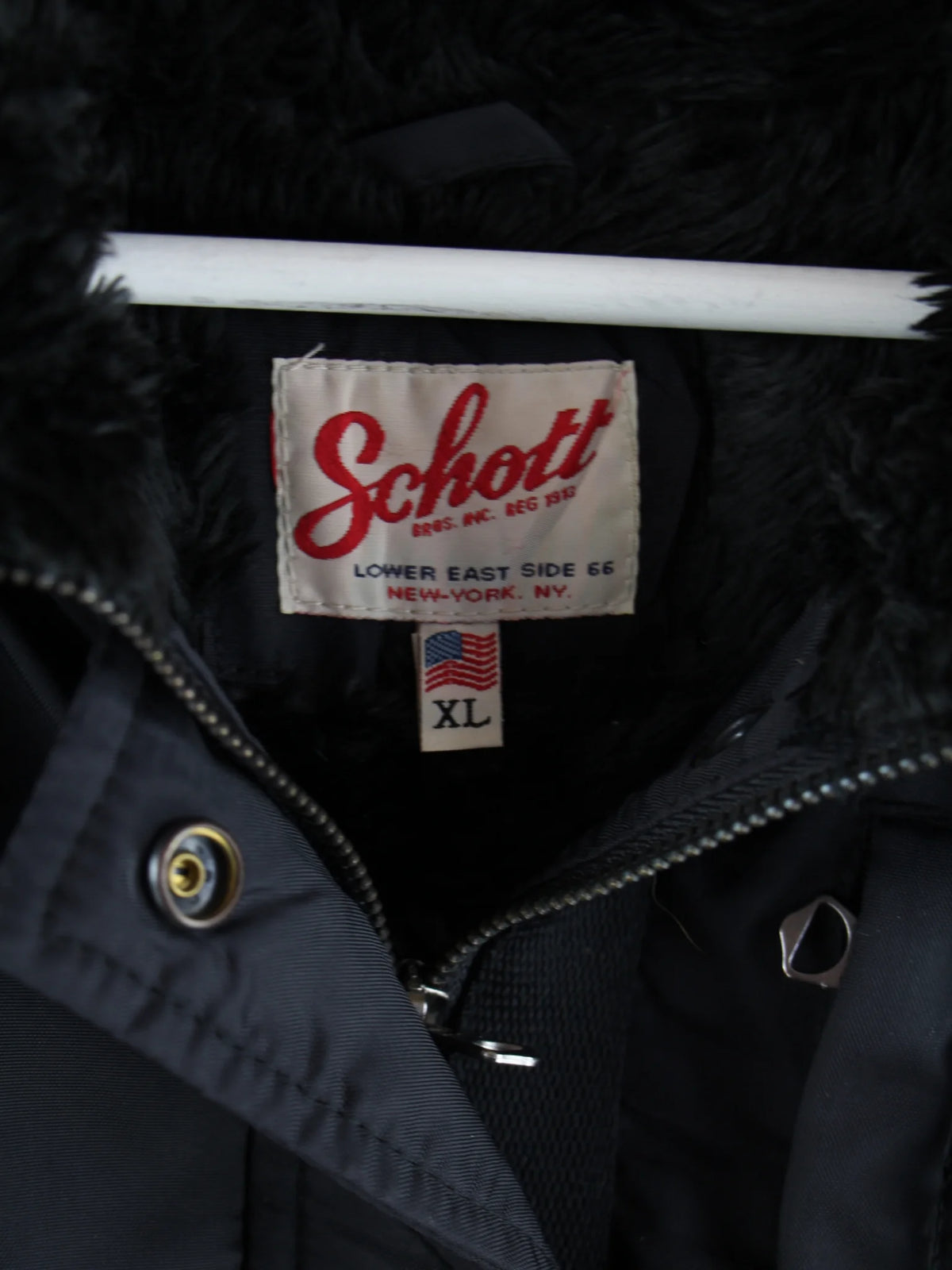 Schott Jacke Schwarz XL – Etikett