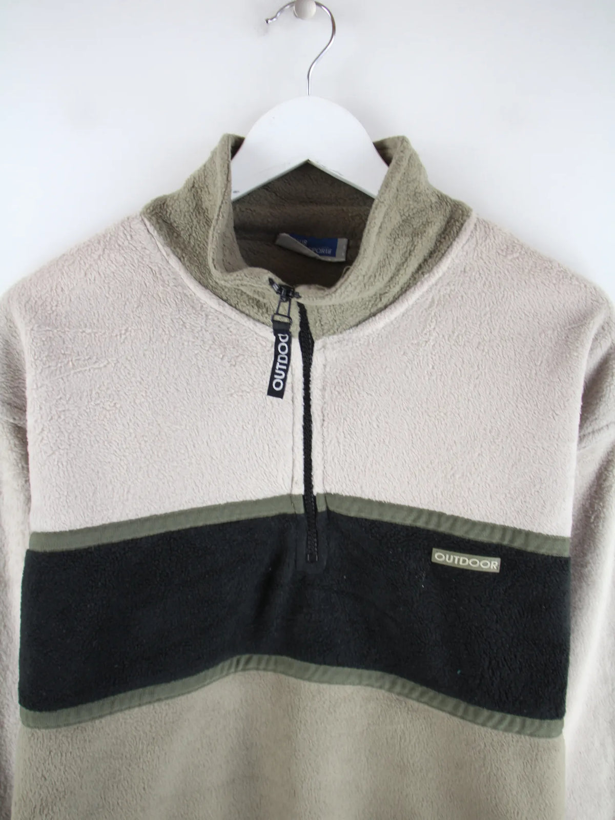 Vintage Fleece Grau XL – Detailansicht Vorderseite