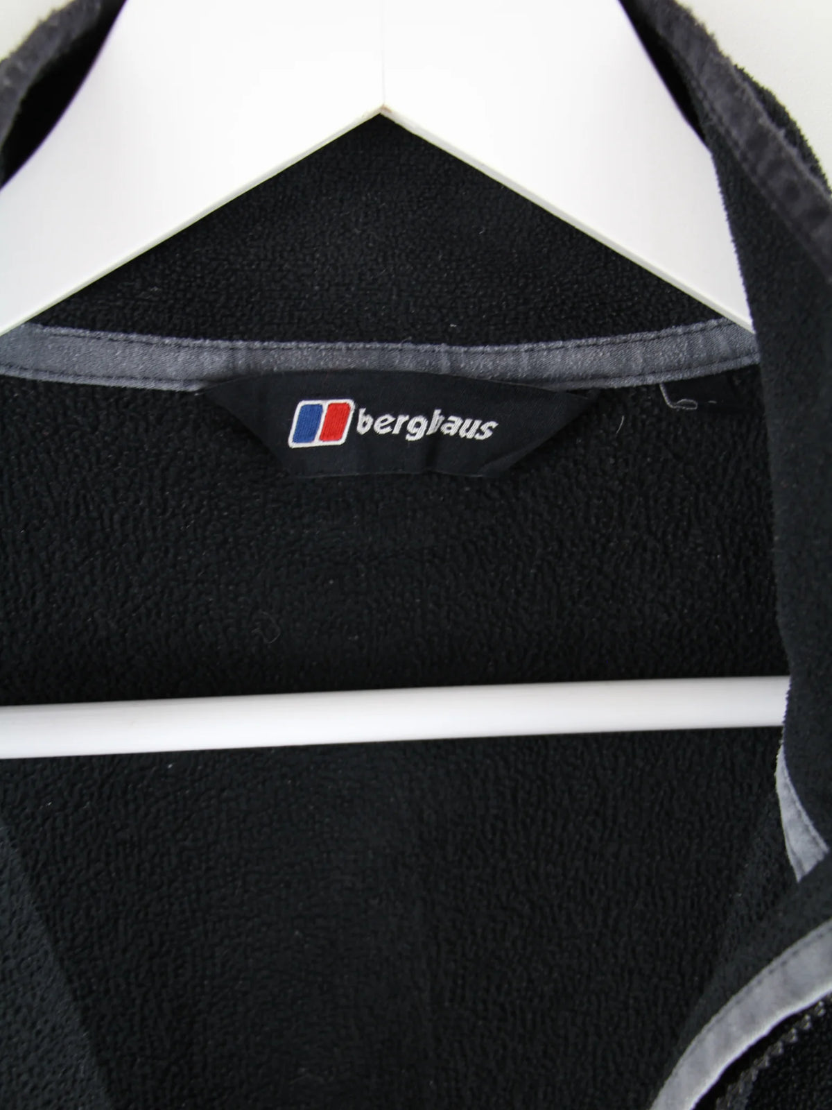 Vintage Fleece Schwarz M – Etikett