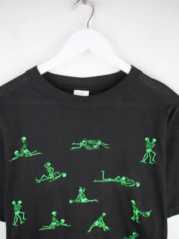 Vintage T-Shirt Schwarz M – Detailansicht Vorderseite