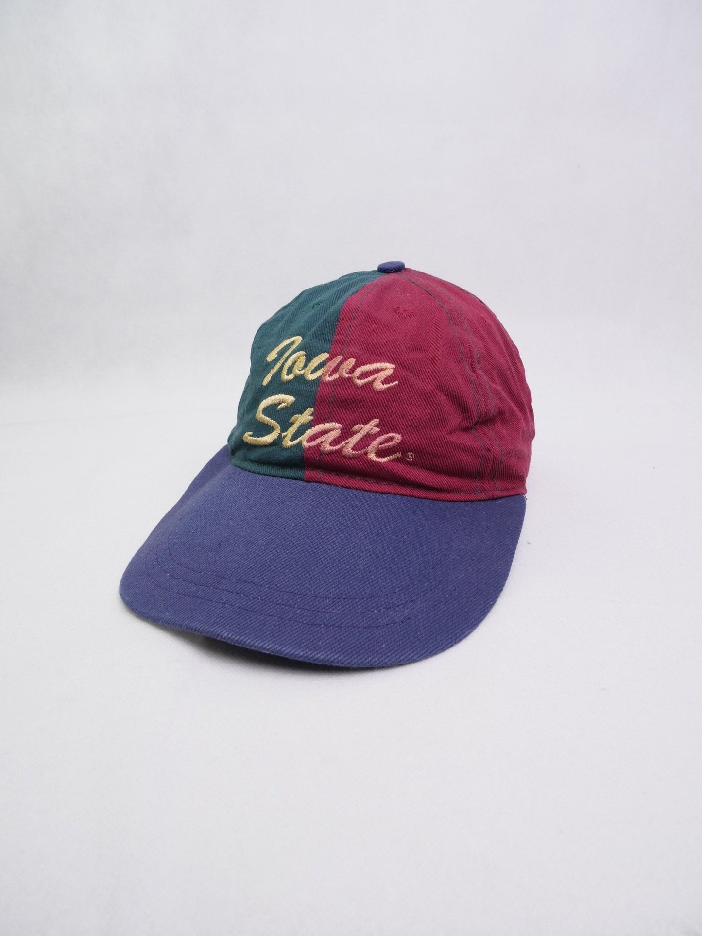 Iowa State embroidered Logo three toned Vintage Cap Accessoire - Peeces